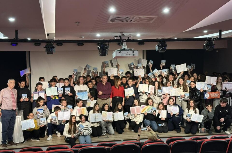 Ο καταξιωμένος συγγραφέας Ισίδωρος Ζουργός!