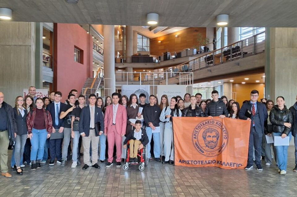 Προσομοίωση της  Βουλής των Εφήβων – Βήματα Δημοκρατίας